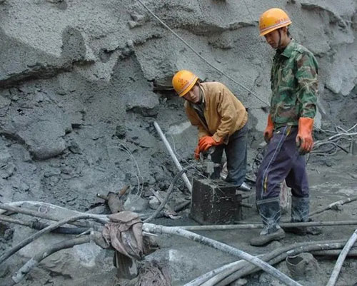 白鹭湖管理区地基下沉注浆